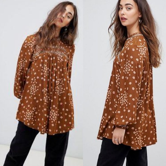 flowers in her hair smock detail tunic top